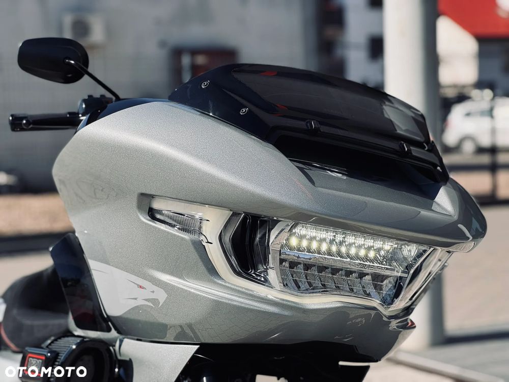 Harley-Davidson Touring Road Glide - 6