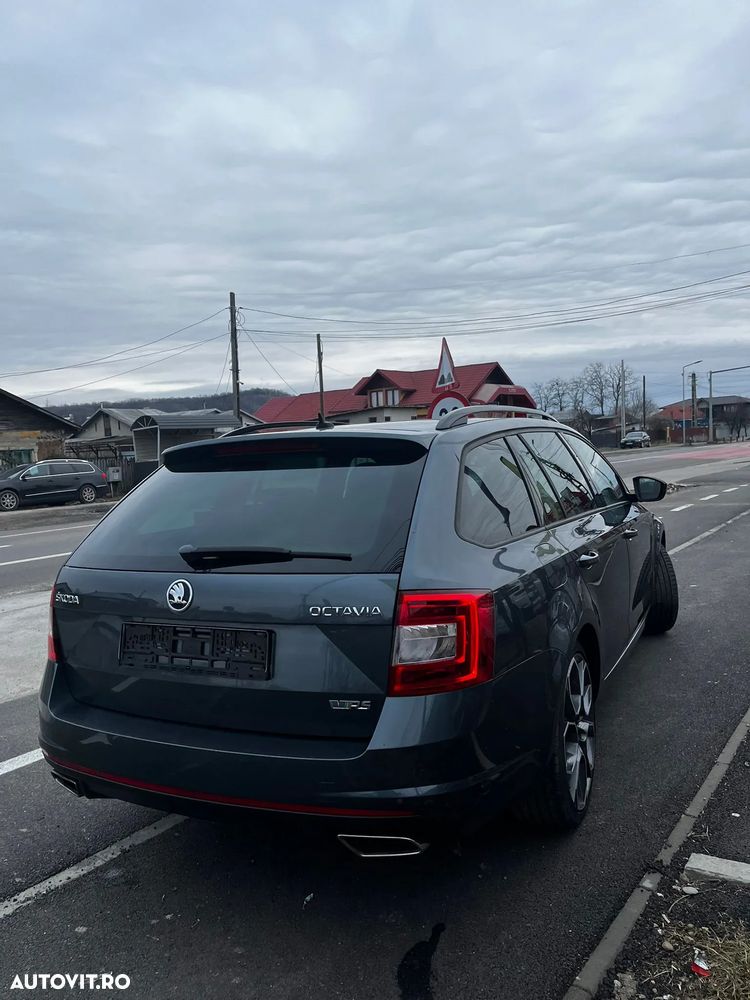Skoda Octavia 2.0 TDI (Green tec) DSG RS - 7