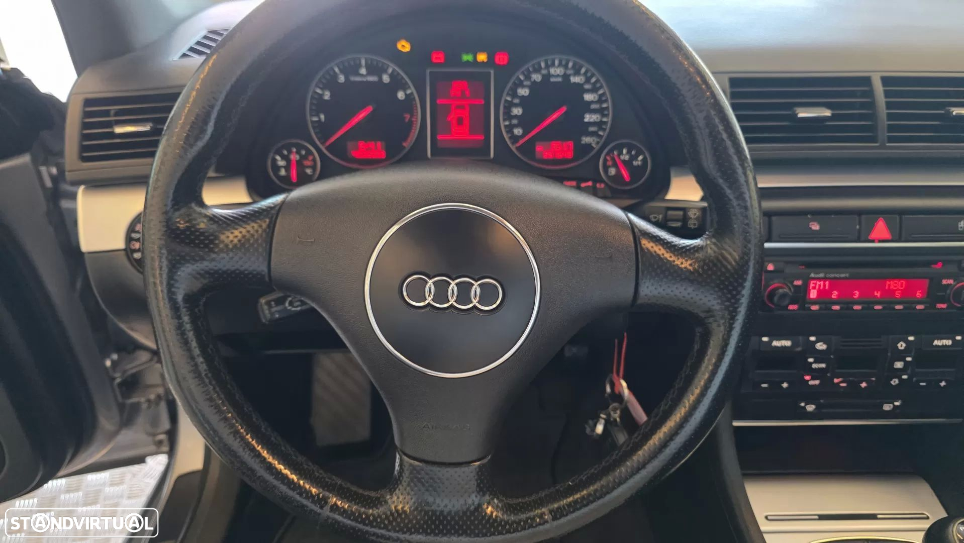 Audi A4 Avant 1.8 T S-line - 39