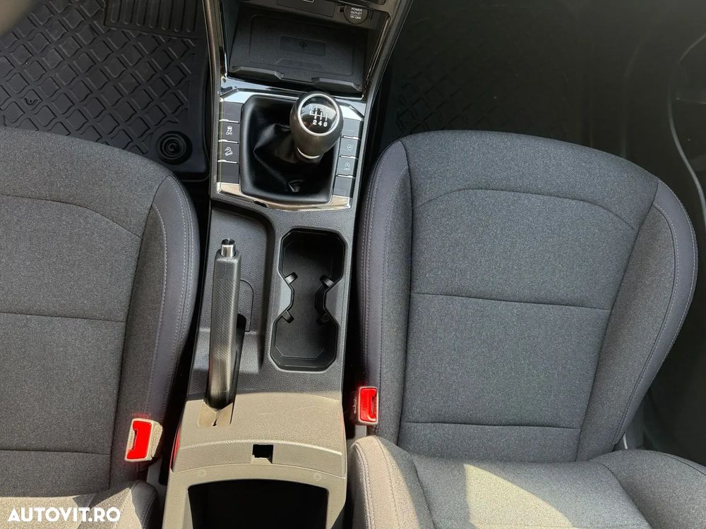 SsangYong Korando 1.5 GDI Turbo MT Smart - 23