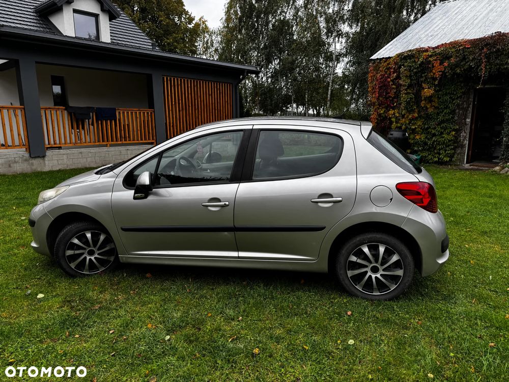Peugeot 207 - 2