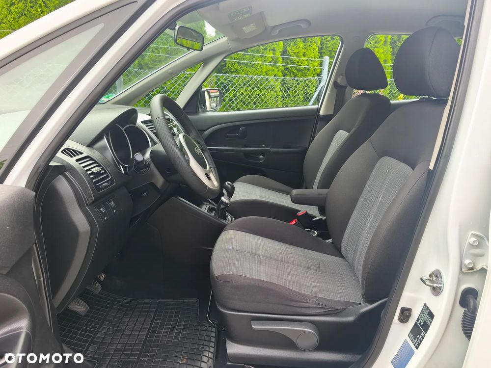 Kia Venga 1.6 CVVT Mind - 14
