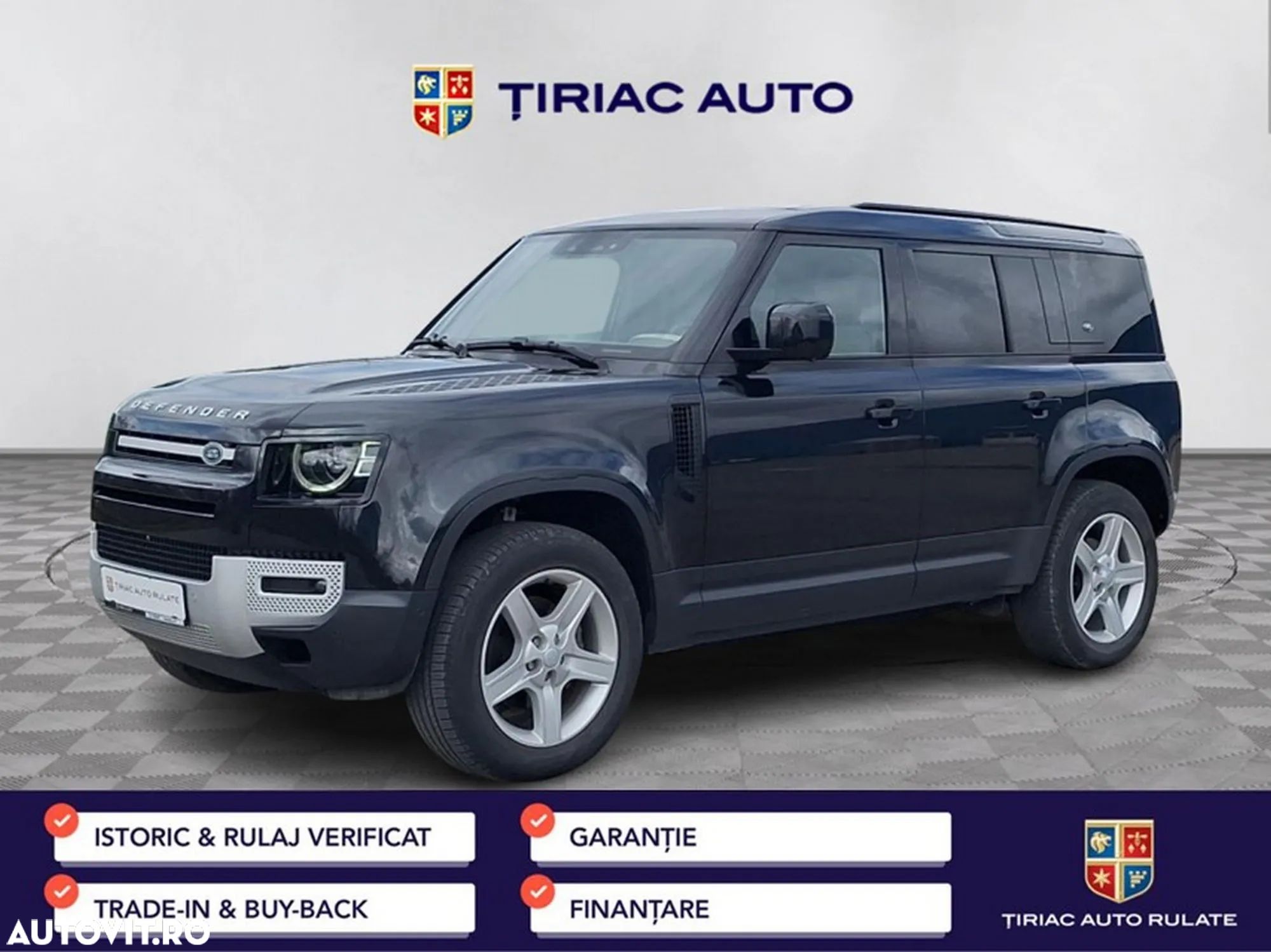 Land Rover Defender - 1
