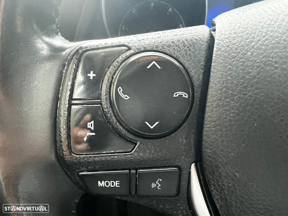 Toyota Auris Touring Sports 1.6 D-4D Exclusive+Navi - 23