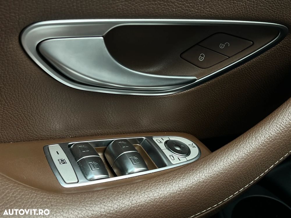 Mercedes-Benz E - 23