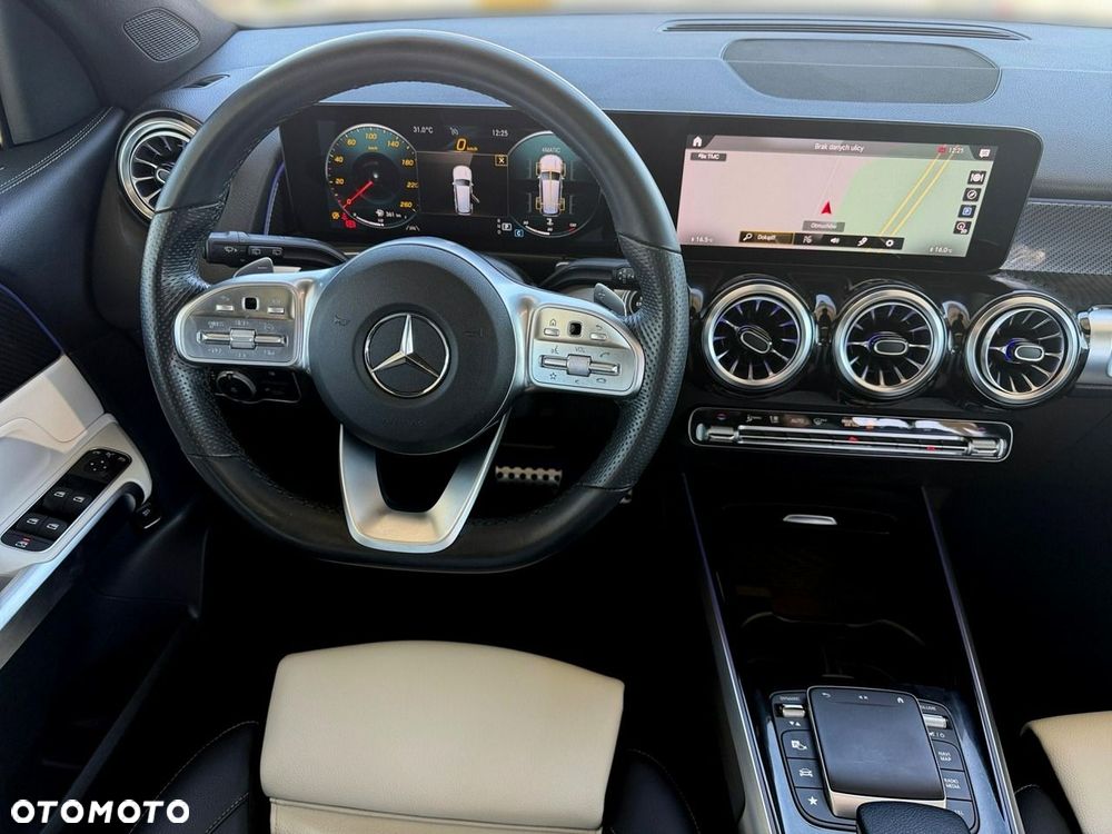 Mercedes-Benz GLB - 18