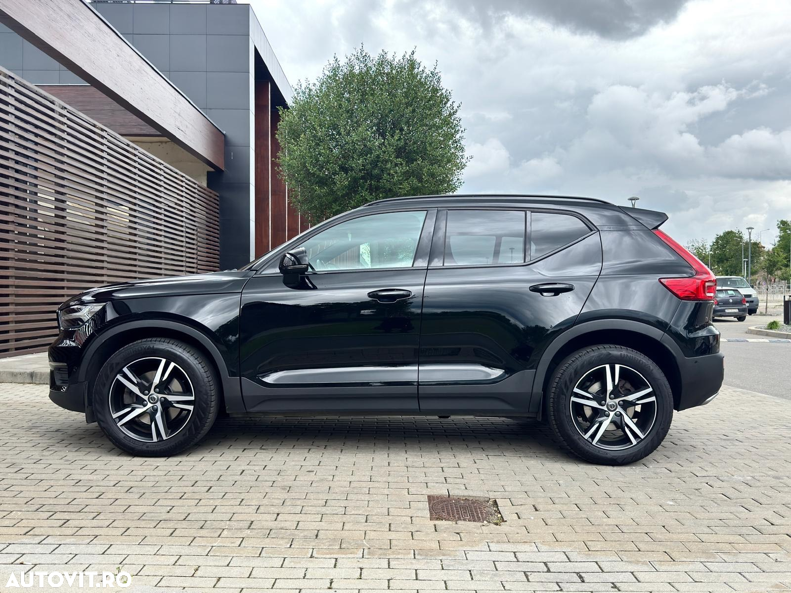 Volvo XC 40 D4 AWD Geartronic R-Design - 40