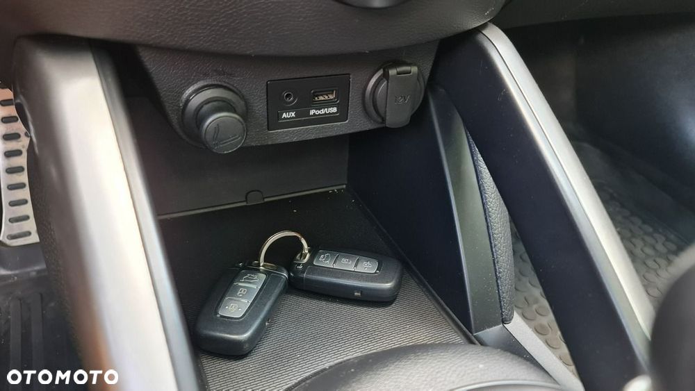 Hyundai Veloster 1.6 Turbo Premium - 21