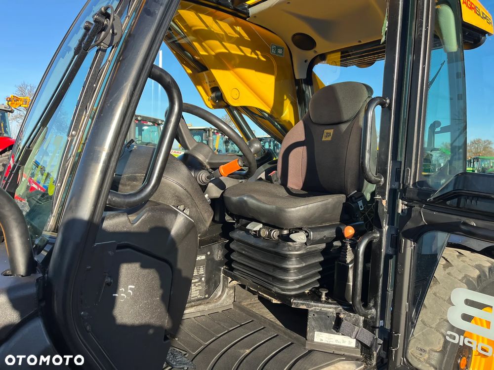 JCB 541-70 Agri Super - 9