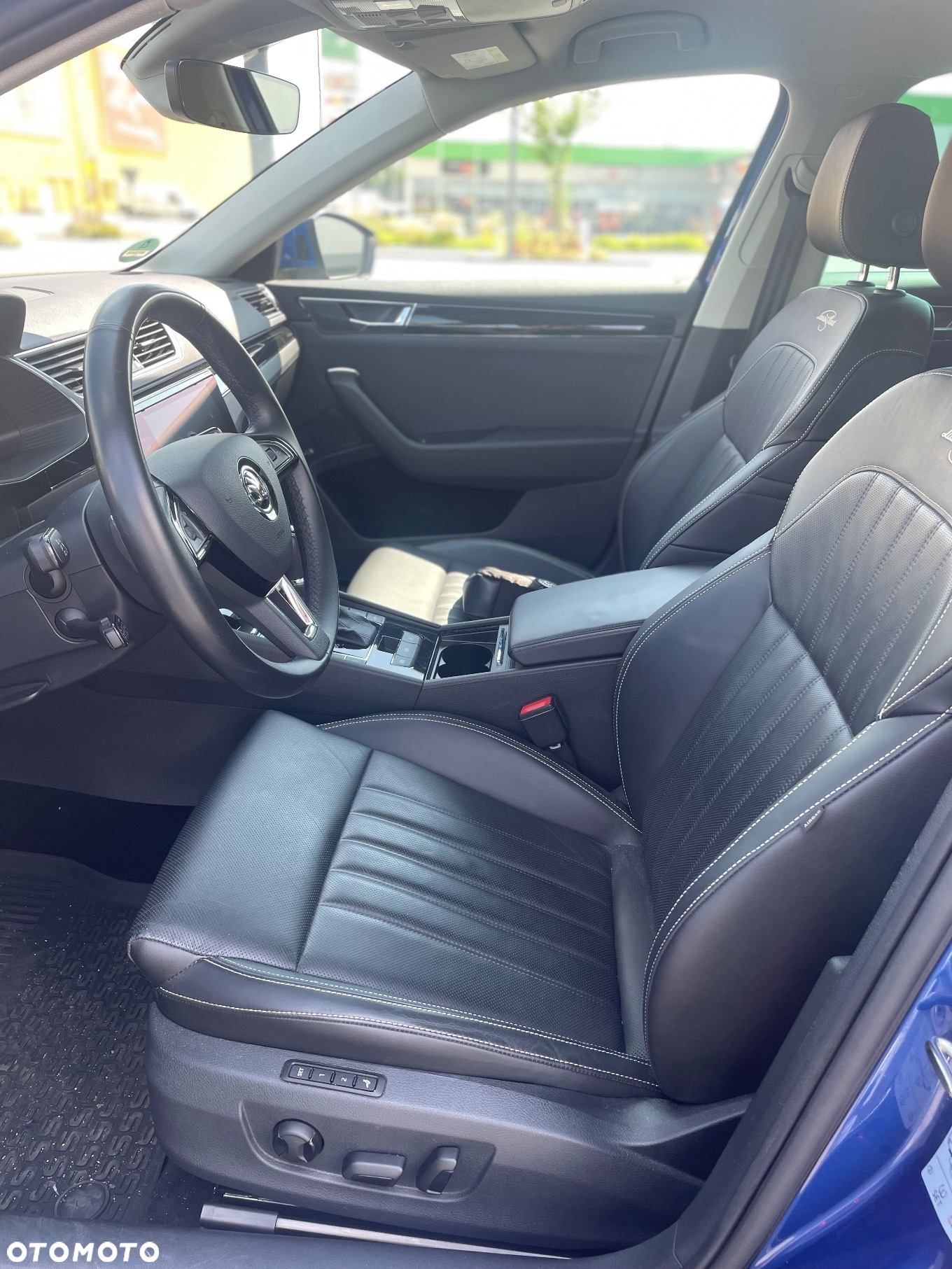 Skoda Superb 2.0 TDI L&K DSG - 6