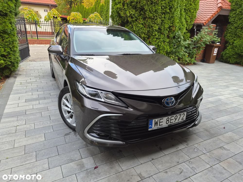 Toyota Camry - 21