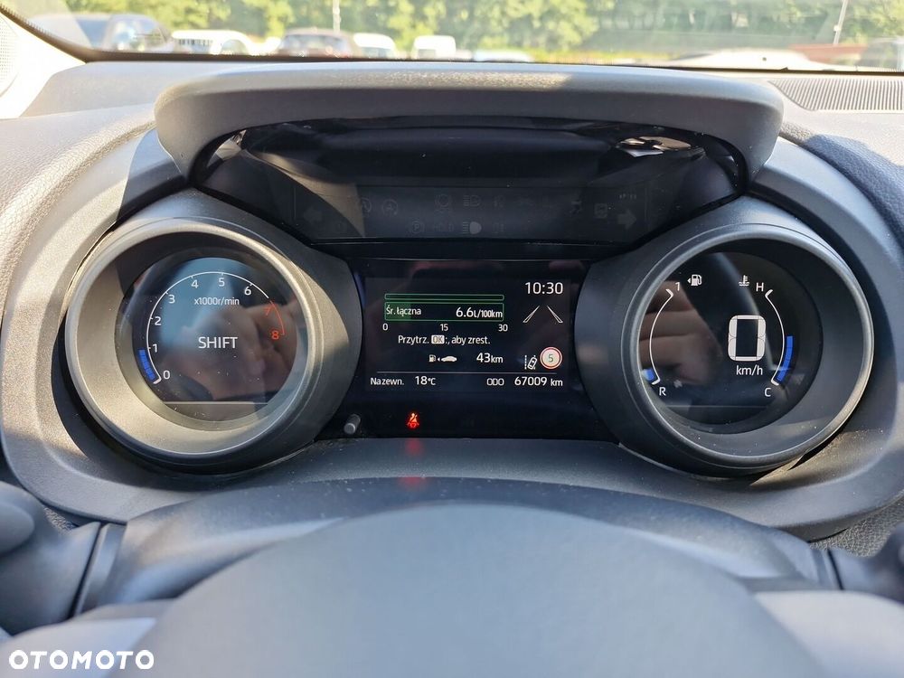 Toyota Yaris - 15
