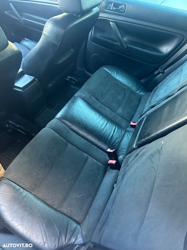 Volkswagen Passat Variant 1.9TDI Highline - 4