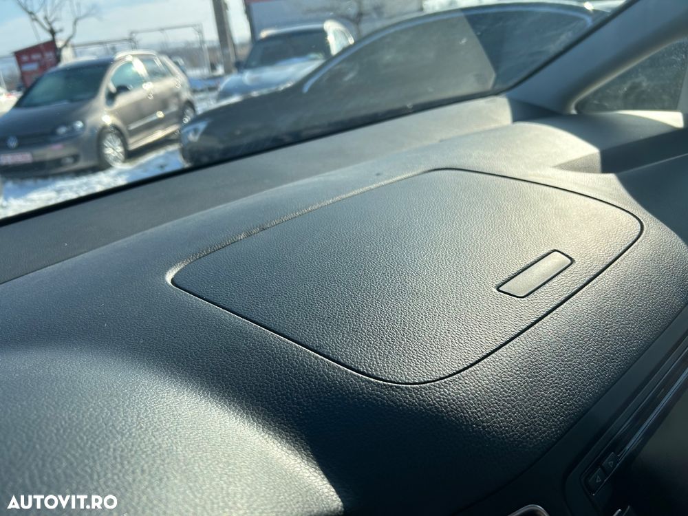 Volkswagen Sharan 2.0 TDI DSG Blue Motion Style - 31