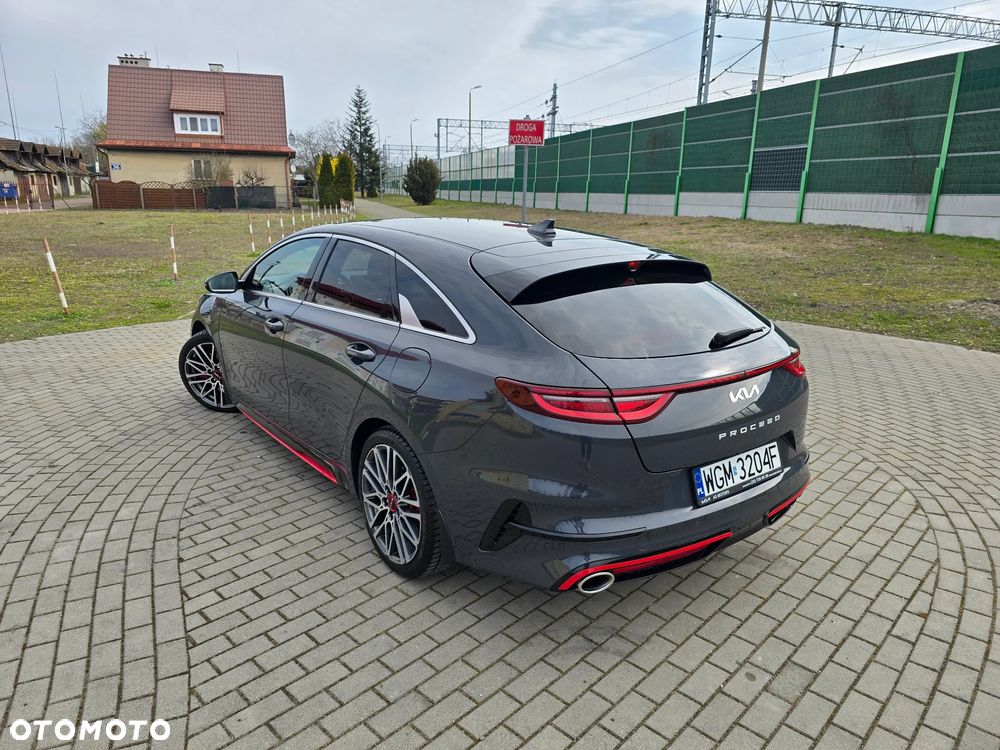 Kia ProCeed - 10