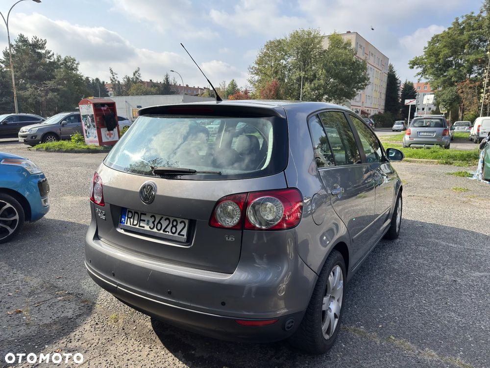 Volkswagen Golf Plus - 8