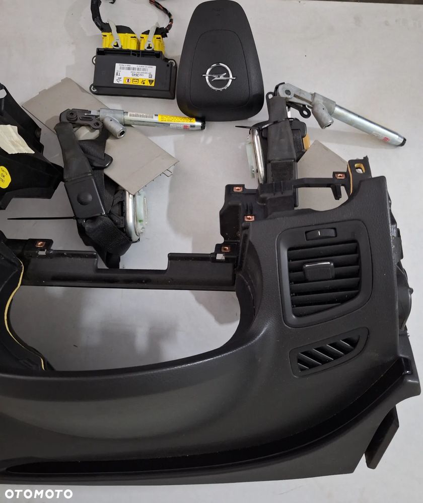 DESKA ,KONSOLA ,2xAIRBAG ,PASY,SENSOR  -OPEL INSIGNIA A /2010 R./ EUROPA - 5