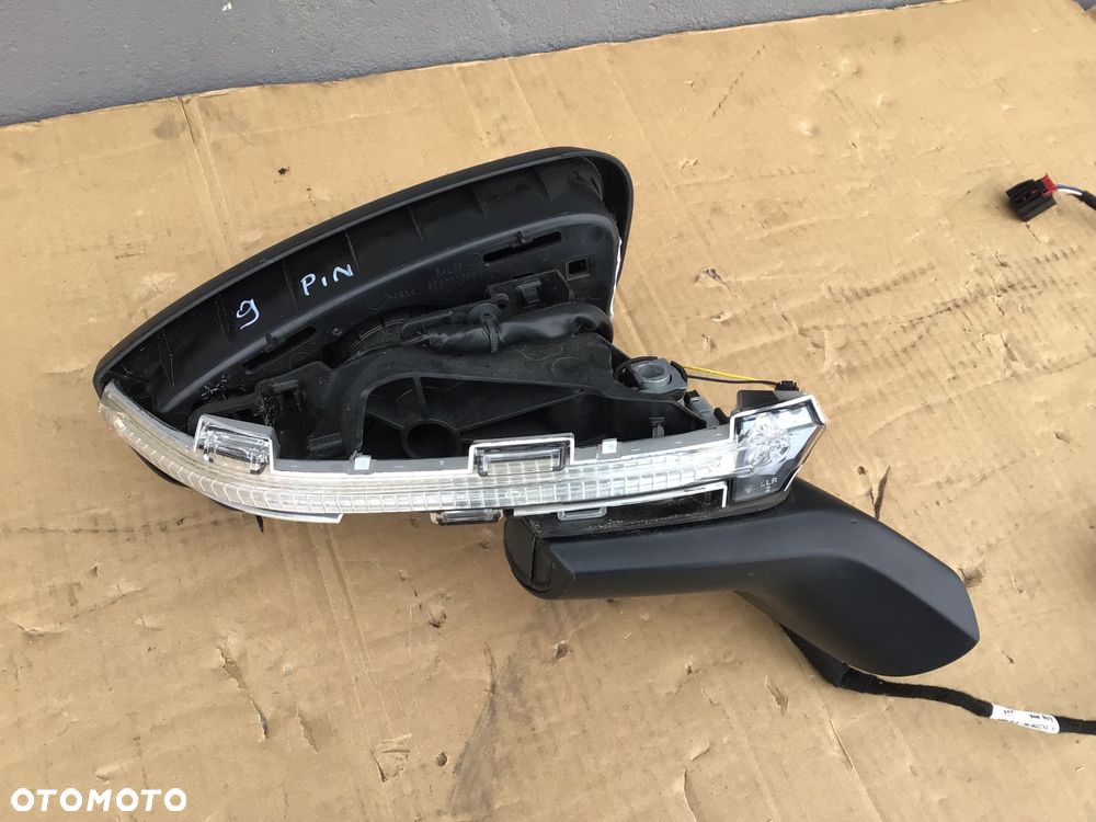 Lusterko prawe VW iD4 9 pinów - 3