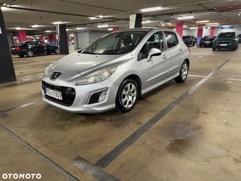 Peugeot 308 - 8