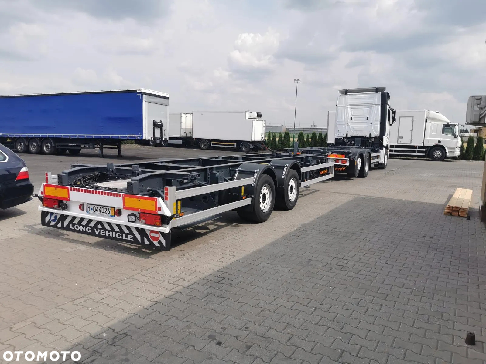 Mercedes-Benz ACTROS - 25