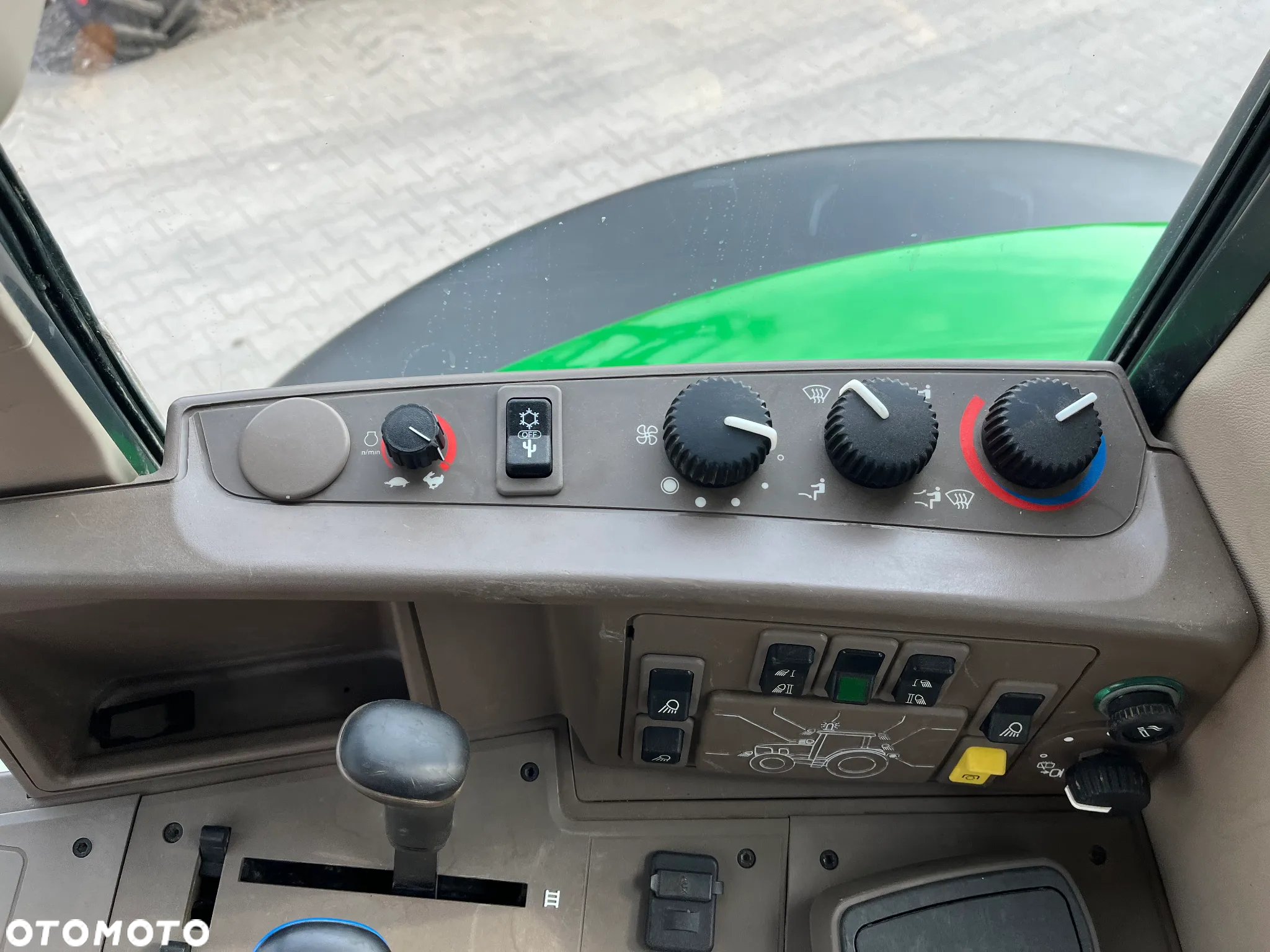 John Deere 6150 M - 17
