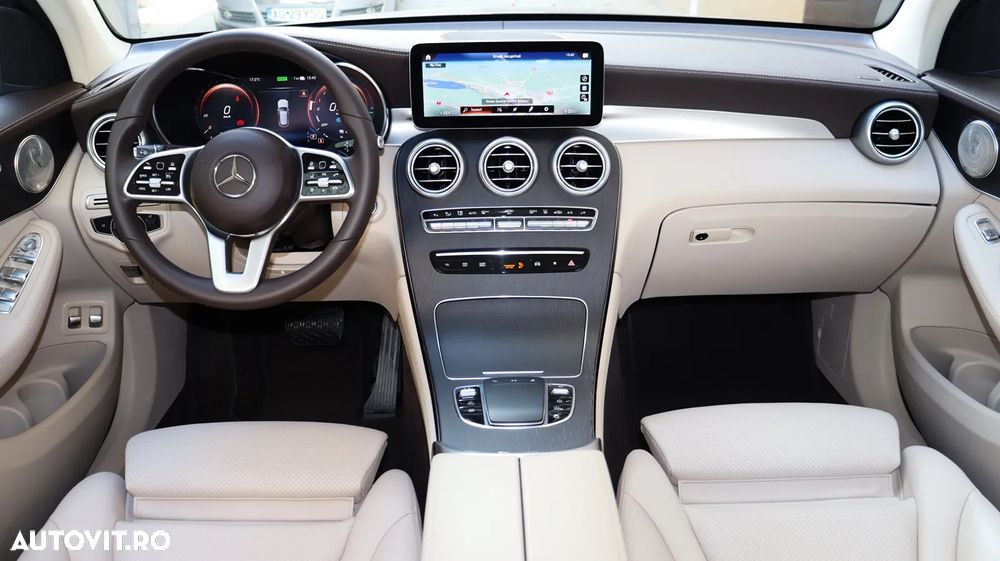 Mercedes-Benz GLC 300 e 4MATIC - 20