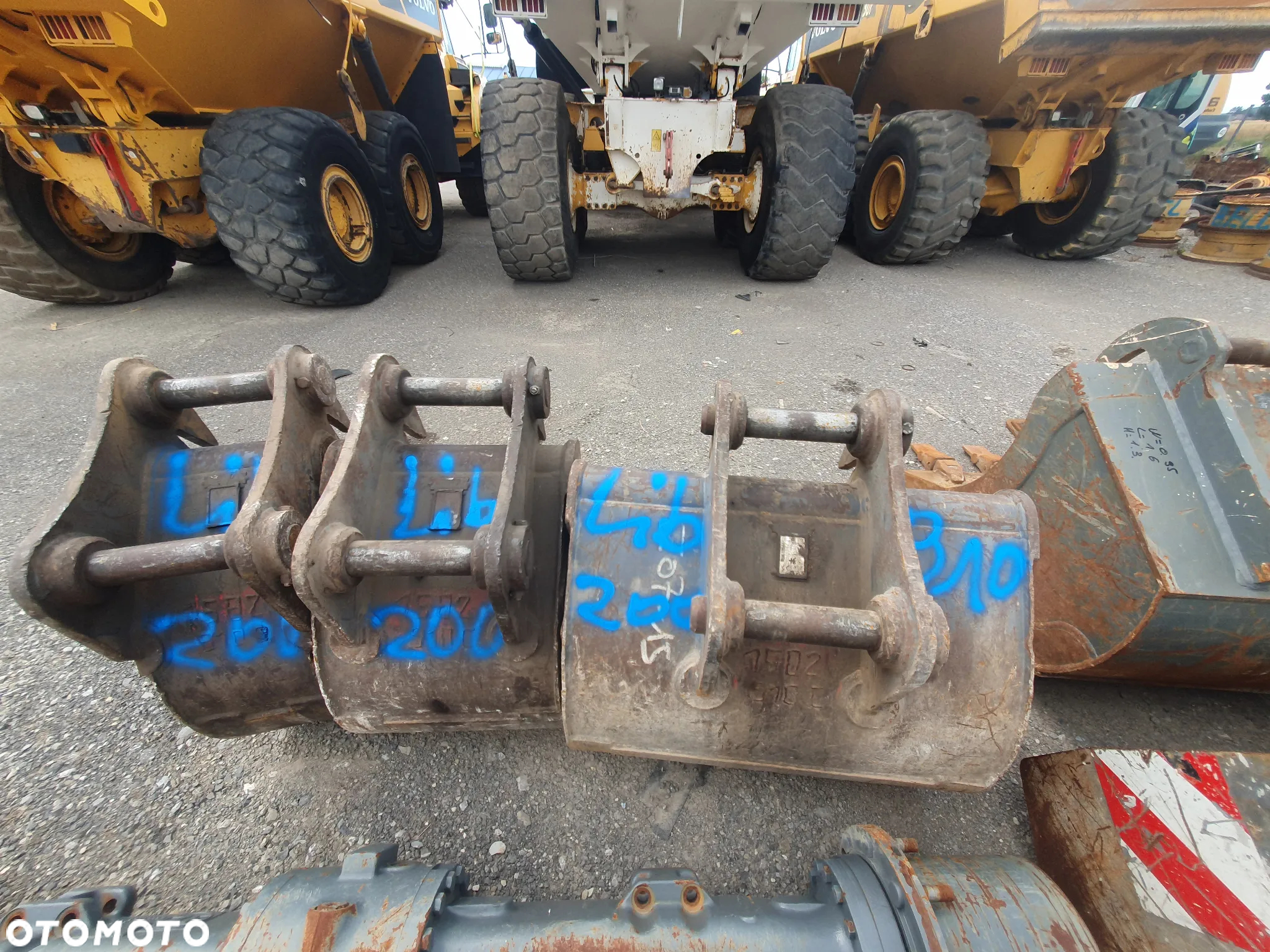 Liebherr A910 Compact - 15