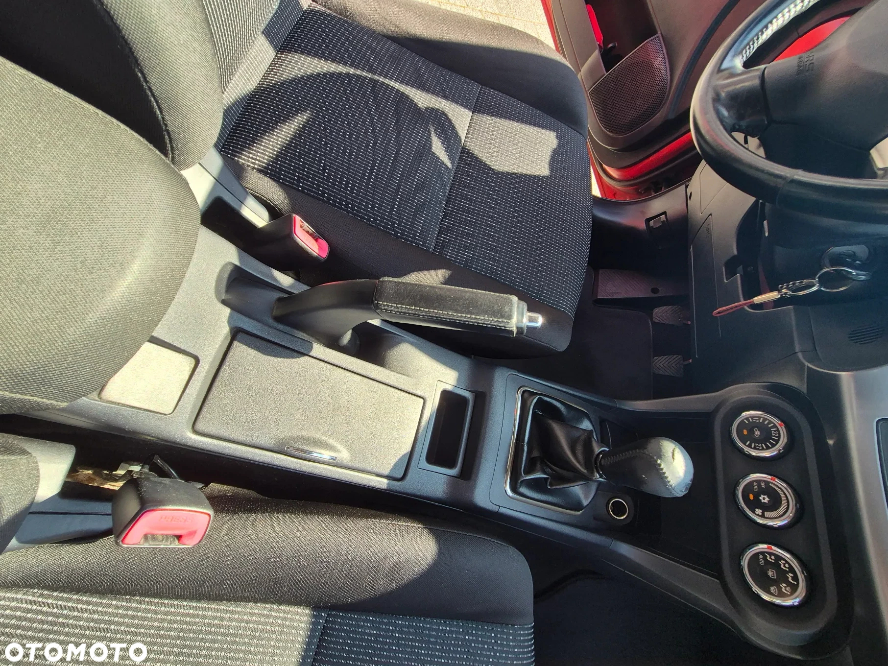 Mitsubishi Lancer 1.8 Invite - 13