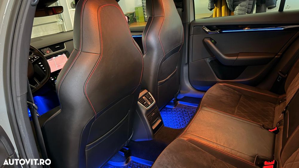 Skoda Octavia 2.0 245 TSI DSG RS - 14