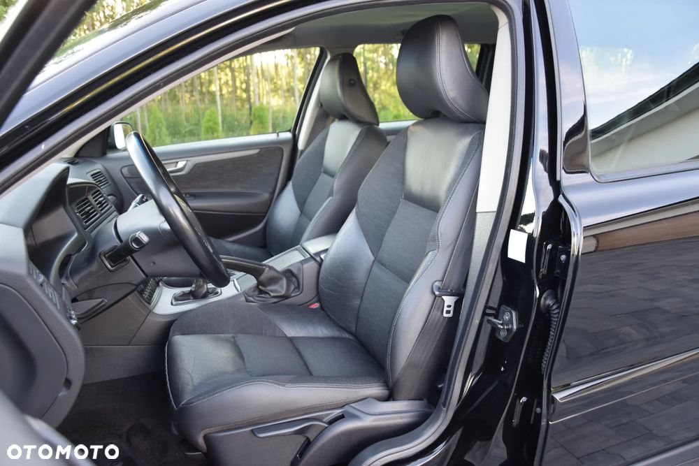 Volvo V70 2.4 Kinetic - 7