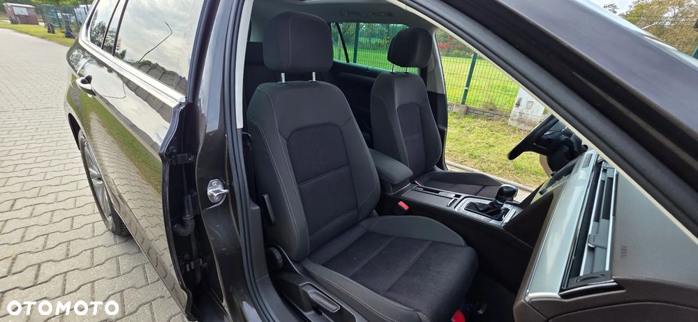 Volkswagen Passat 2.0 TDI (BlueMotion Technology) DSG Highline - 22