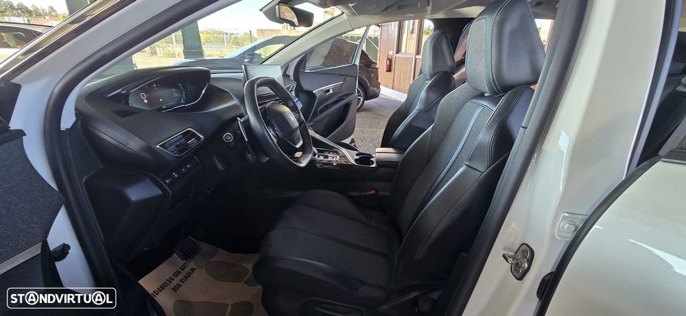 Peugeot 3008 1.6 Hybrid Allure Pack e-EAT8 - 11