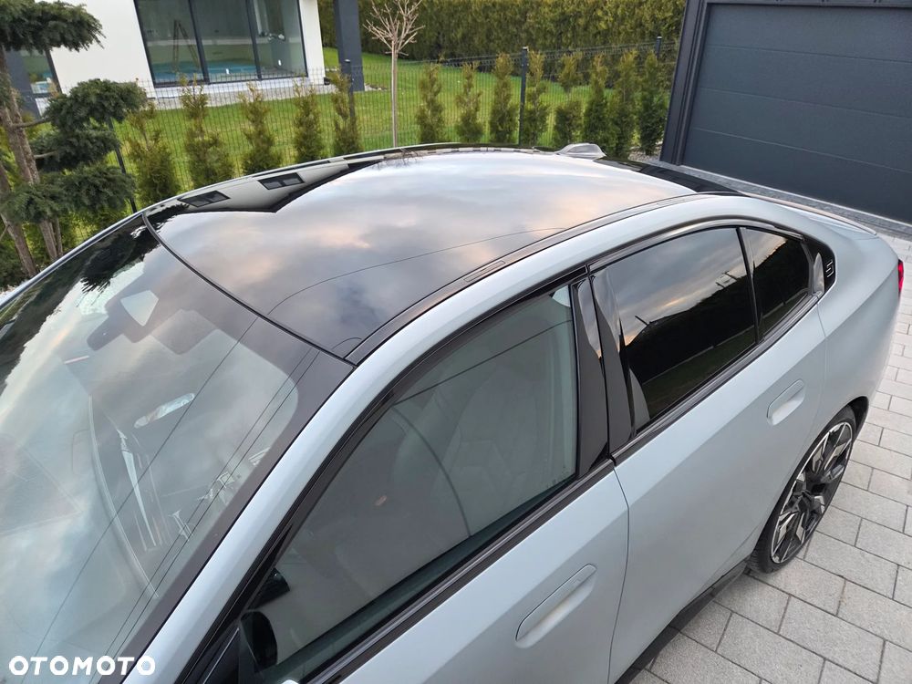 BMW Seria 5 520d xDrive mHEV M Sport - 8