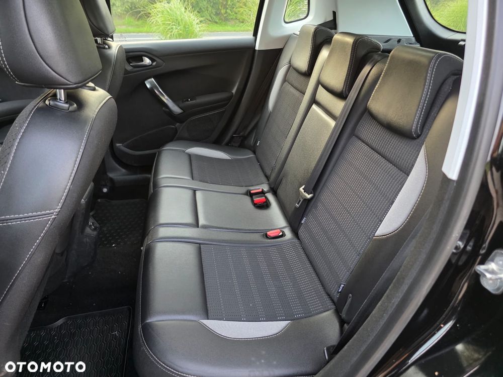 Peugeot 2008 - 17