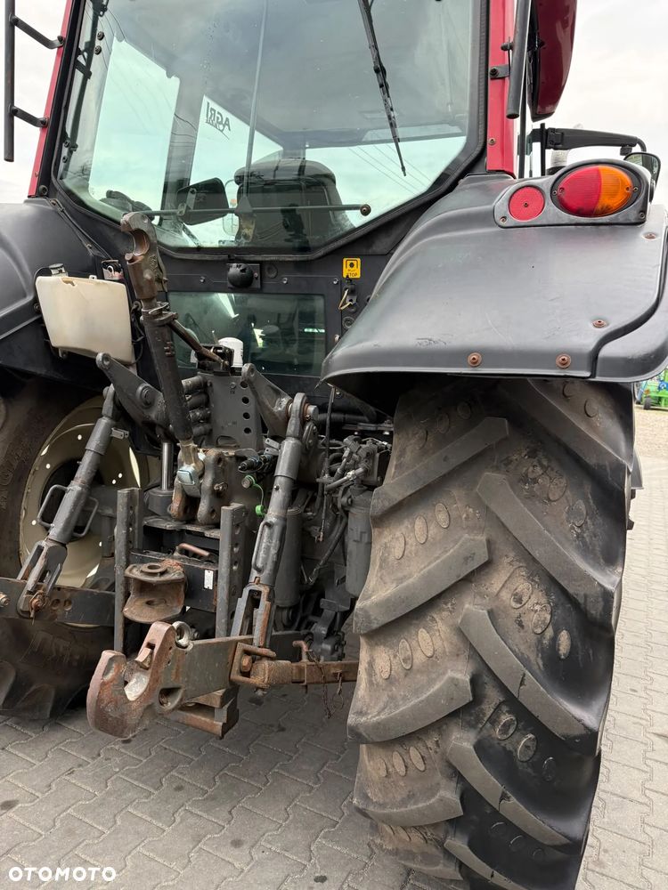 Valtra N 103   N 122 HITECH   CASE MAXXUM - 26