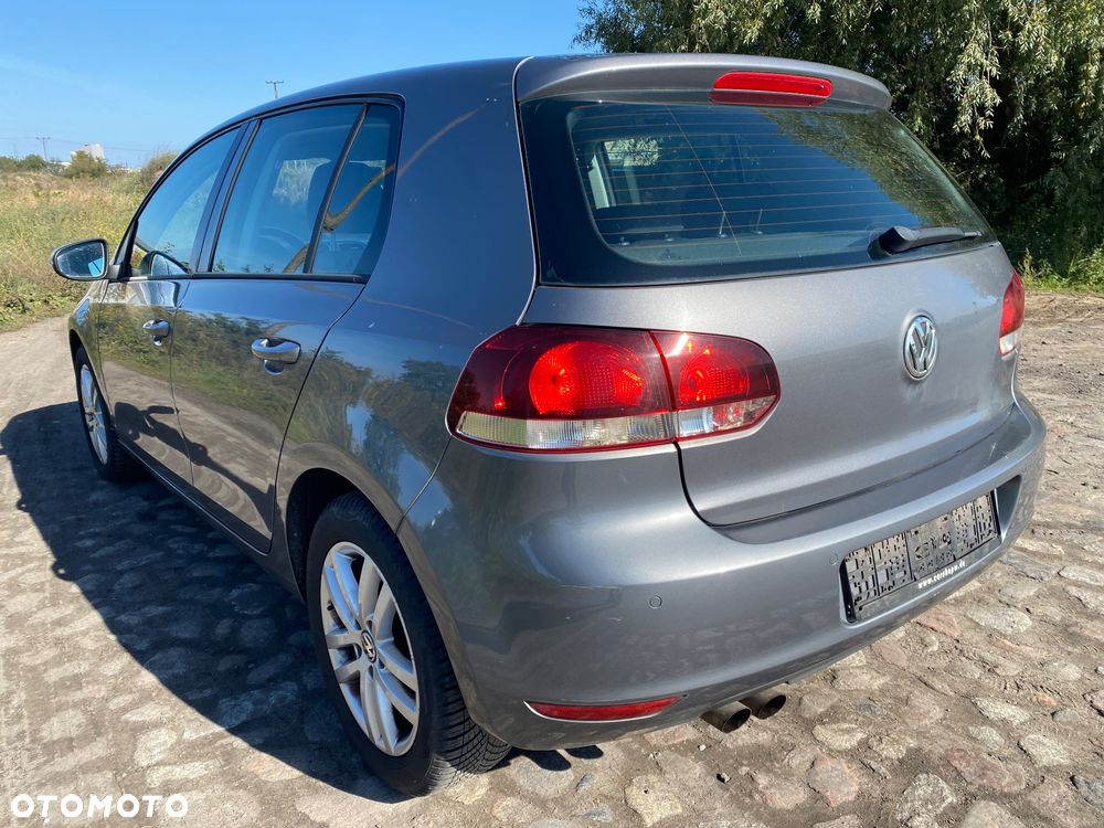Volkswagen Golf - 14