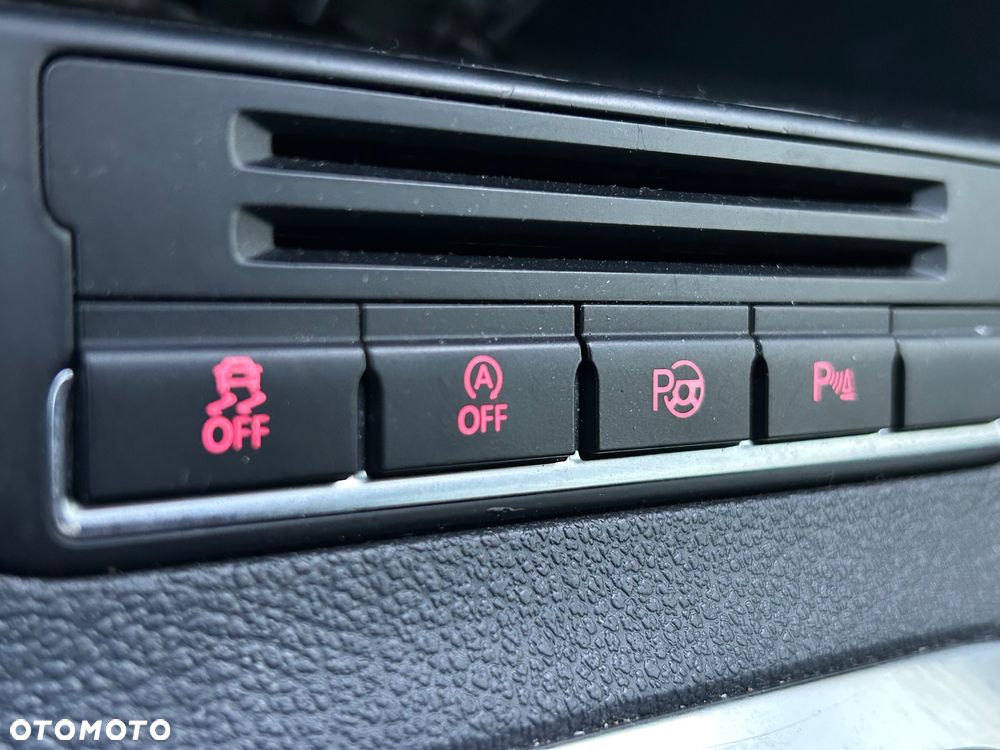 Volkswagen Tiguan - 19