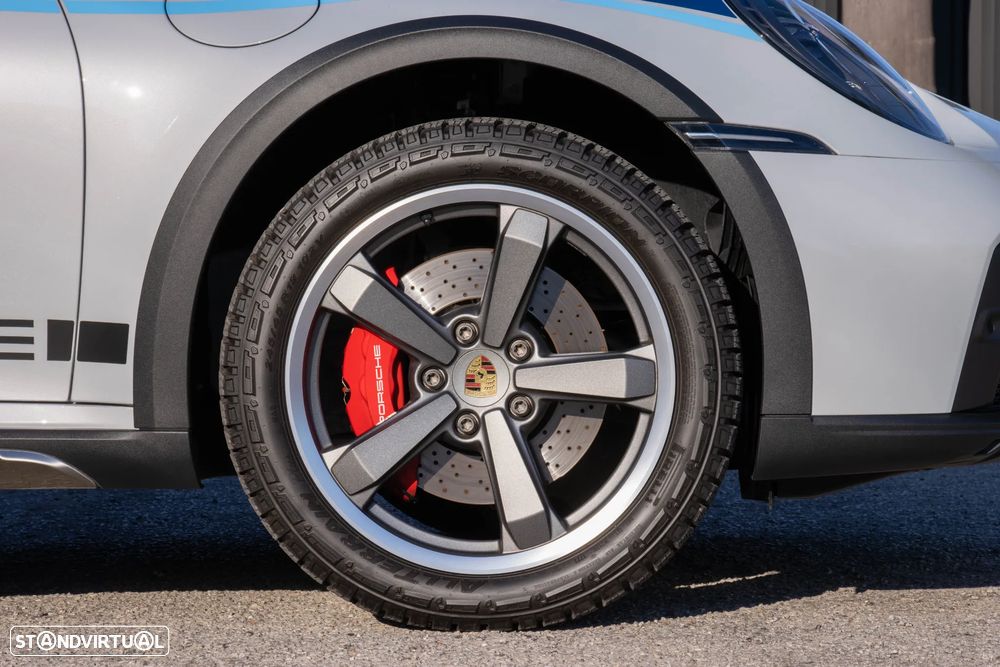 Porsche 911 (992) - 28