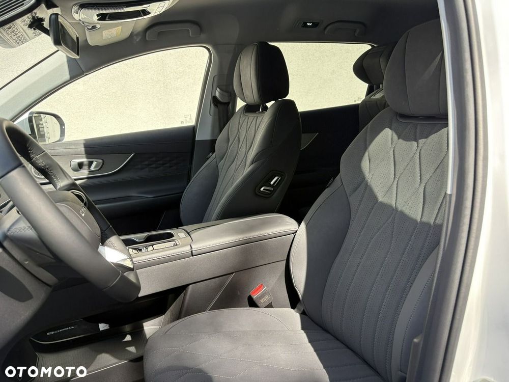 Chery Tiggo 8 - 15