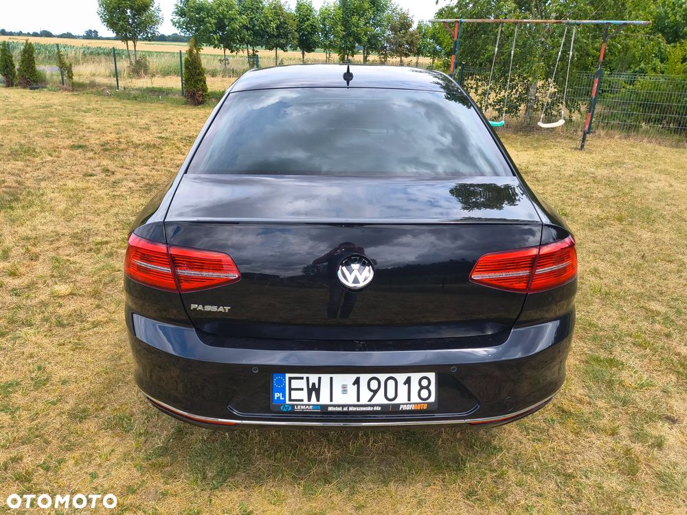 Volkswagen Passat 2.0 TDI BMT Highline - 9