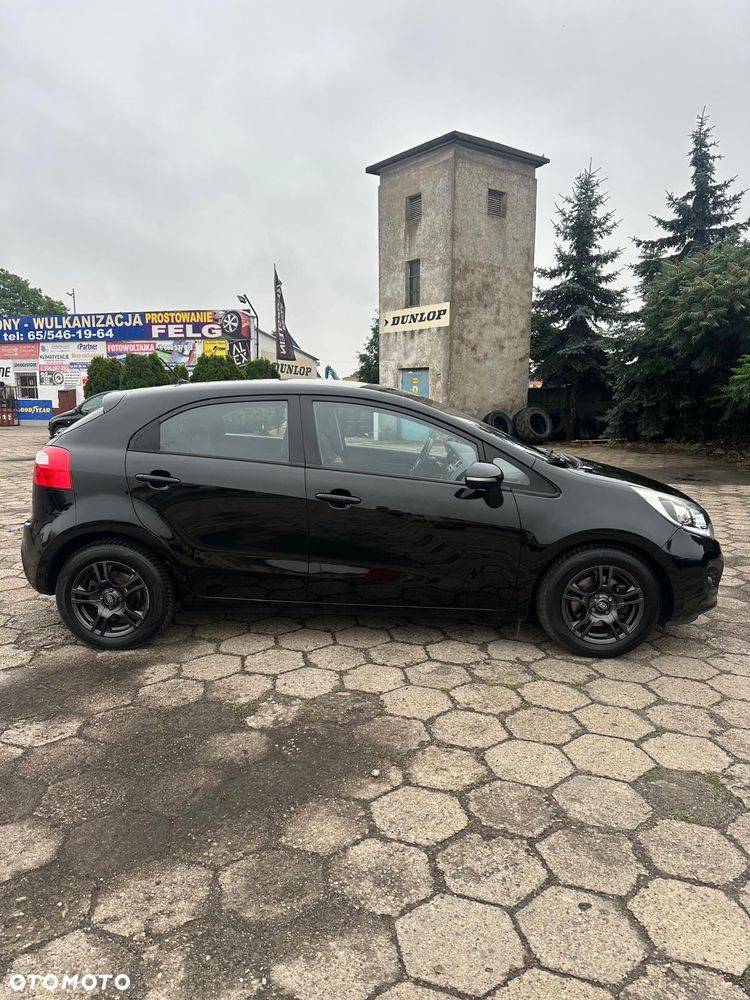 Kia Rio 2012 photo 3