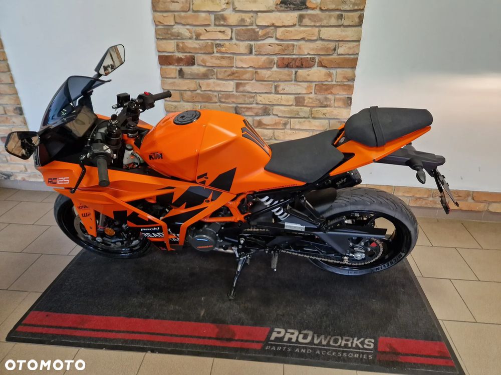KTM RC 125 - 7