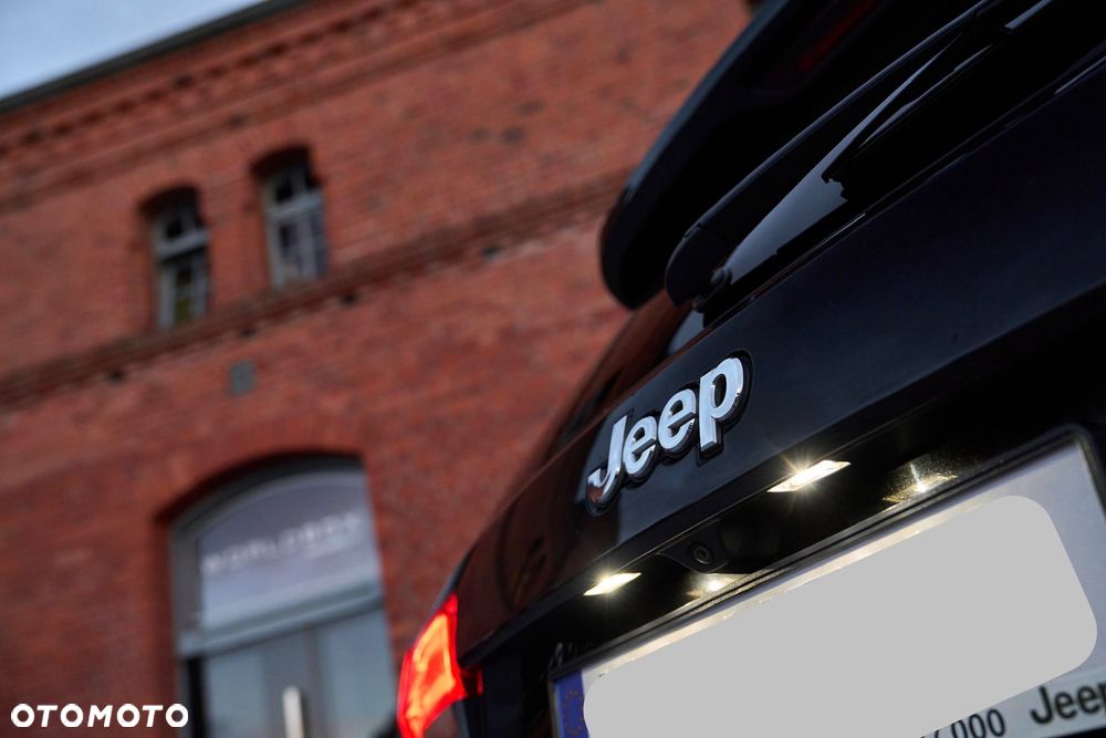 Jeep Grand Cherokee 3.0 CRD Summit - 17