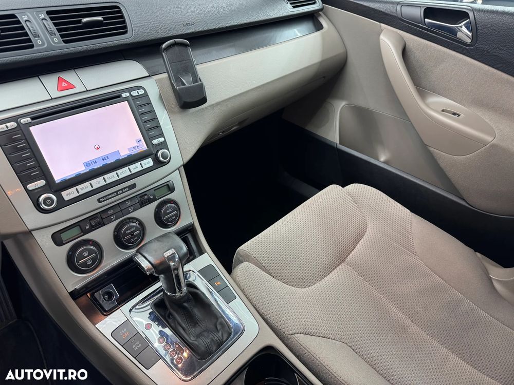 Volkswagen Passat 2.0 TDI DPF DSG Comfortline - 7