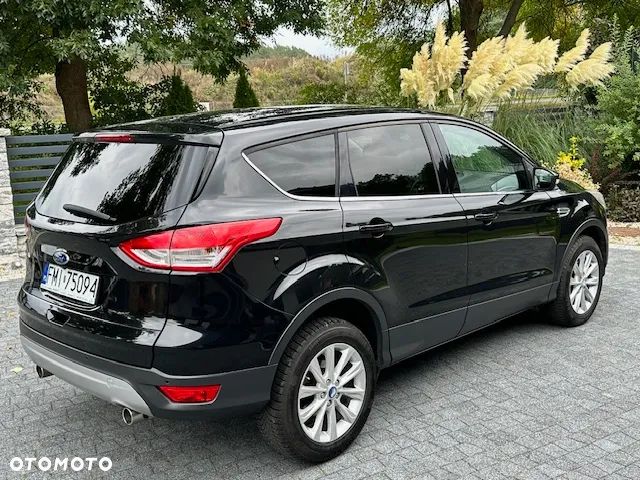 Ford Kuga 2.0 TDCi 2x4 Titanium - 4