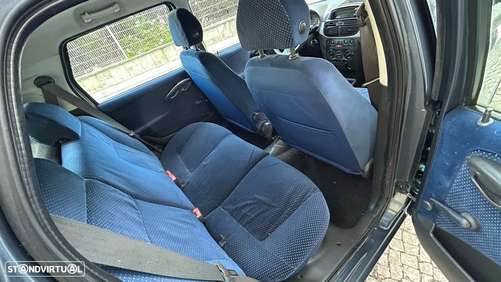 Fiat Punto 1.2 16V HLX - 14