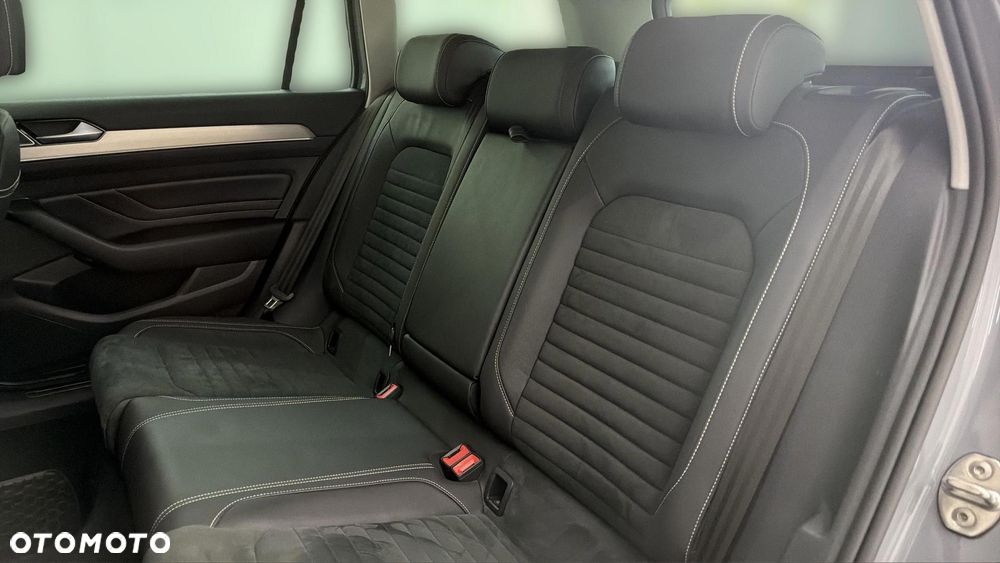 Volkswagen Passat 2.0 TDI Elegance DSG - 17