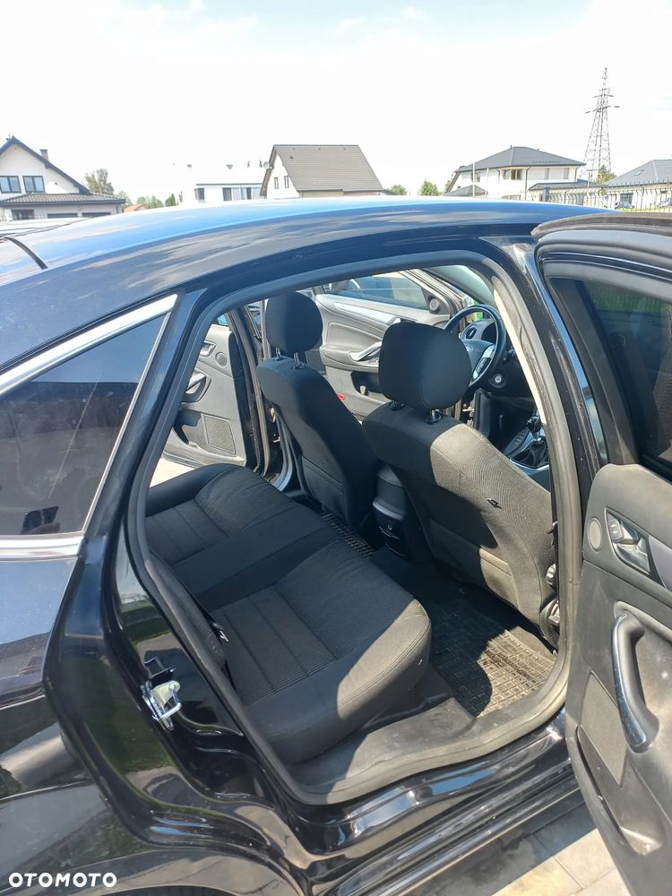 Ford Mondeo 2.0 TDCi Titanium - 4