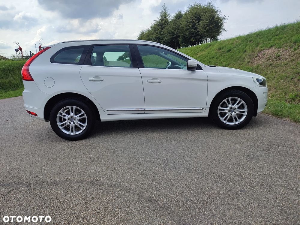 Volvo XC 60 D4 Geartronic Summum - 18
