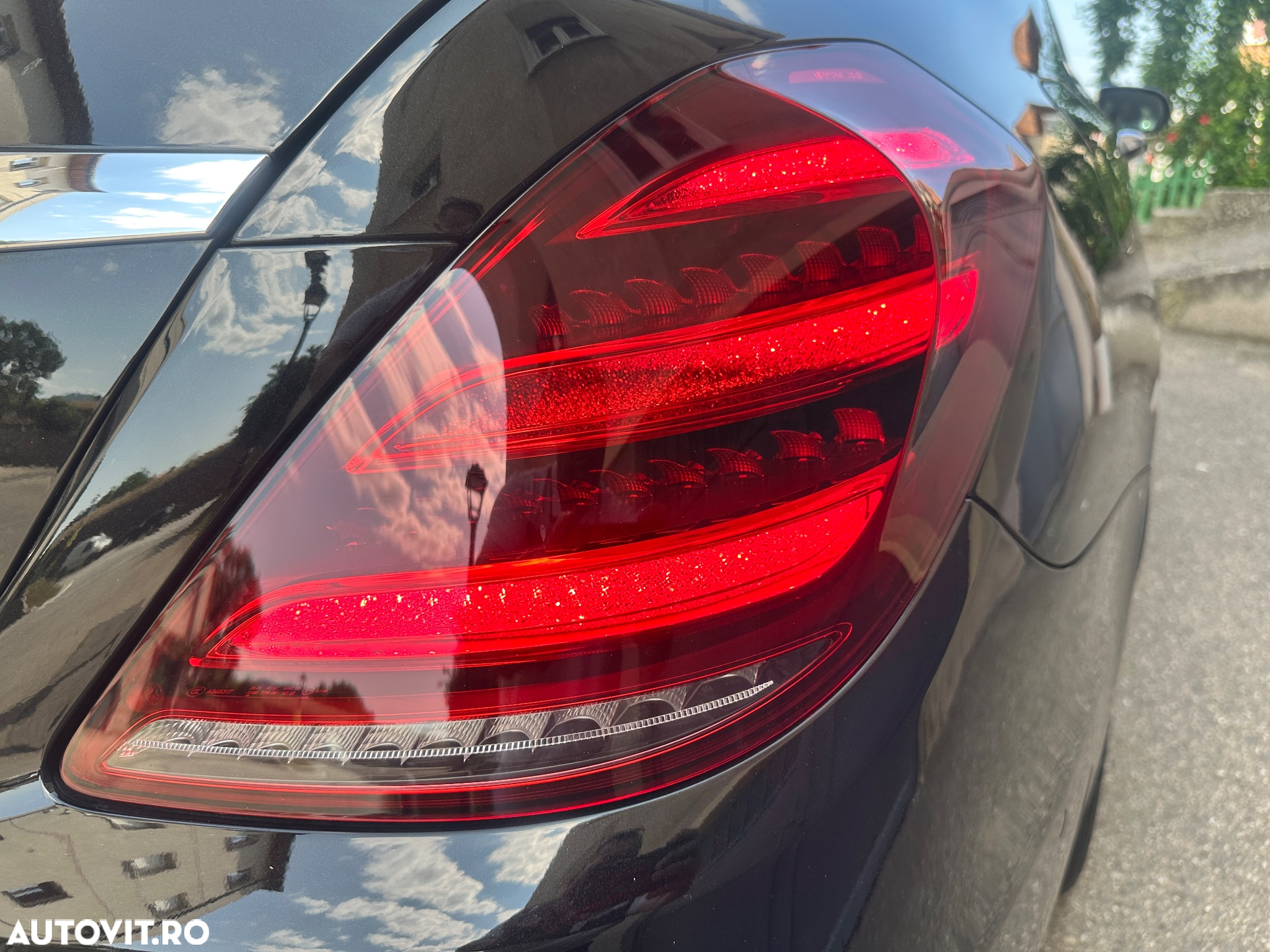 Mercedes-Benz S 400 d 4Matic 9G-TRONIC - 35